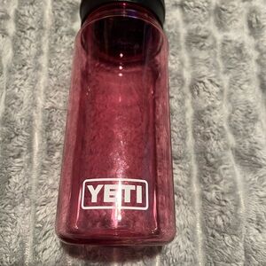 YETI Magenta Bottle with Black Lid
